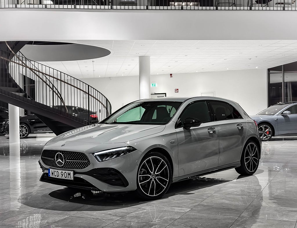 Mercedes-Benz A 250 e AMG 218hk 2026 / LEASEBAR / Låga mil