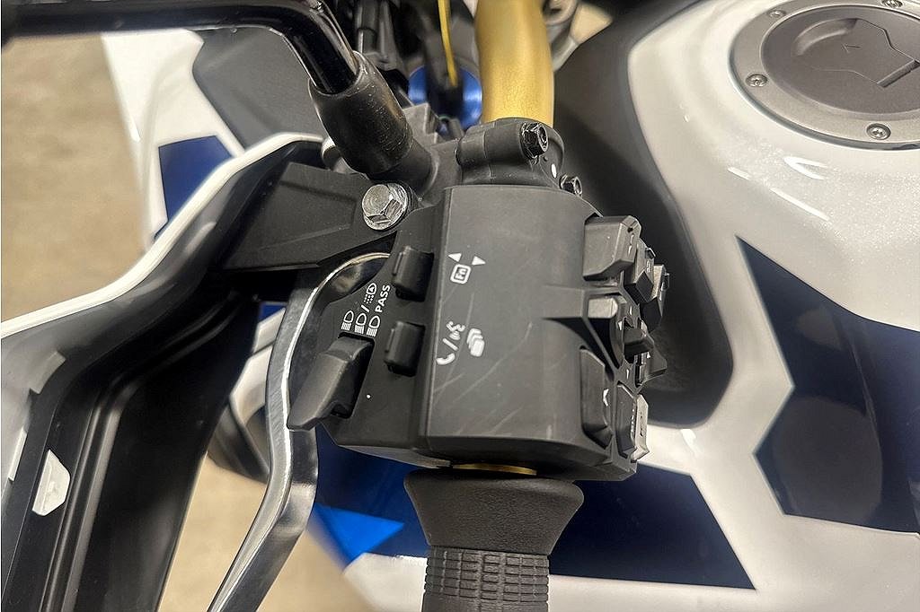 Honda CRF1100A4 CRF1100 Africa Twin Adventure Sports, MOMS