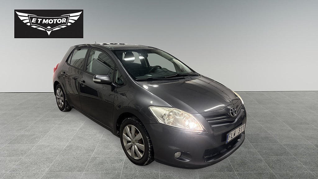 Toyota Auris 5-dörrar 1.6 Valvematic Plus Euro 5 Lågmil, Toppskick