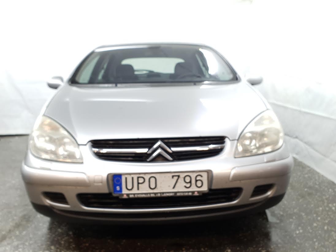 Citroen C5 3.0 V6 Automat 207hk 2004, bild 2/33