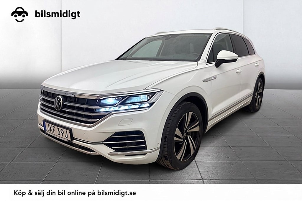 Volkswagen Touareg 3.0 V6 4M Inno Drag Luftfjädr Läder Kamera DYNAUDIO