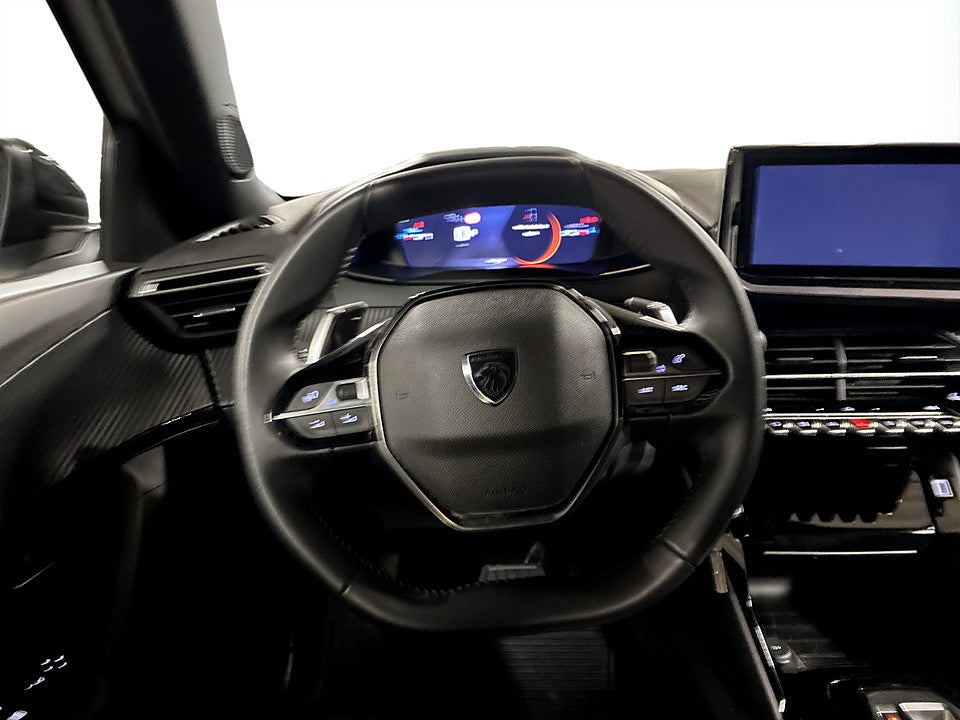 Bild på Peugeot 2008 Allure 1.2 PT 130hk B-KAMERA CARPLAY