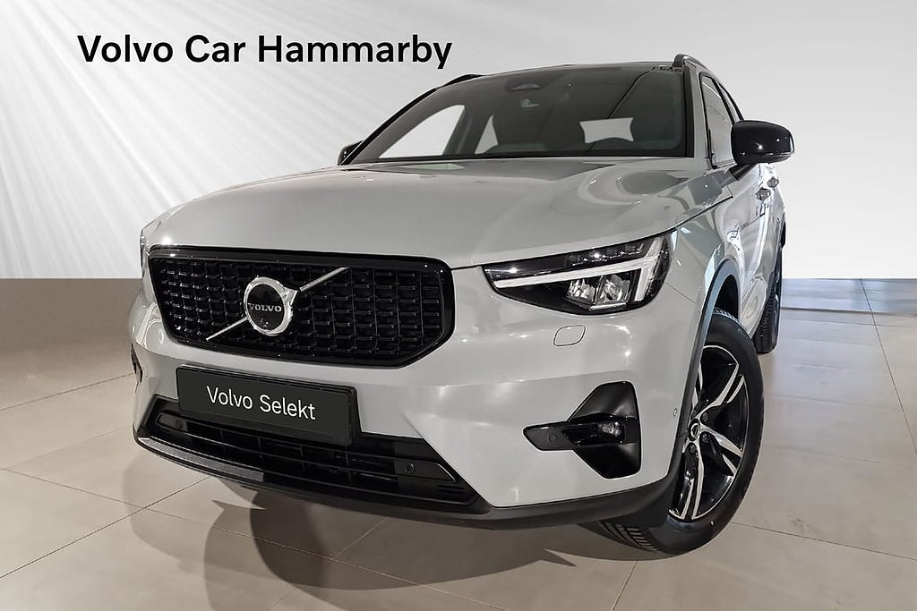Volvo XC40 B3 FWD Bensin Plus Dark