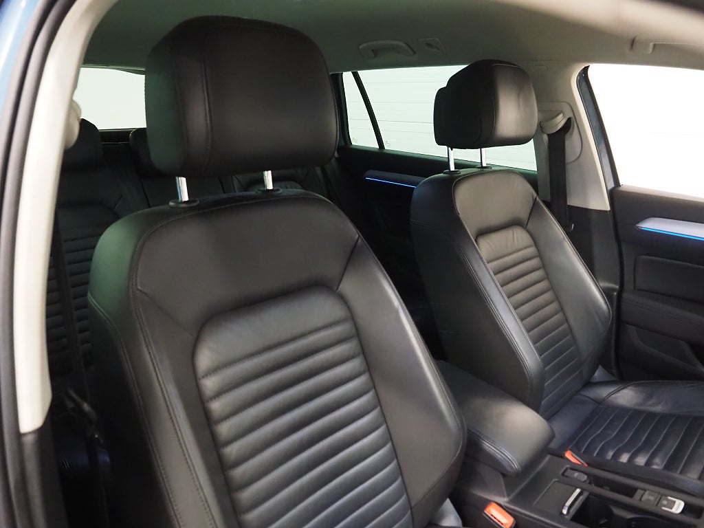 Volkswagen Passat SC GTE 1.4 TSI Plug-in Drag Värmare Skinn Kamera 2017