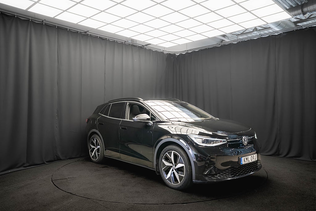 Volkswagen ID.4 GTX 4M TOP SPORT+ PANO DRAG 360° ELSTOL EL-BAKLUCKA 1-ÄGARE