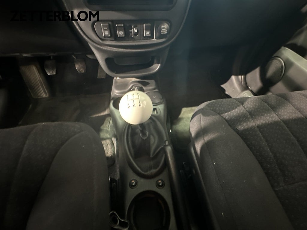 Halvkombi Chrysler PT Cruiser 14 av 14