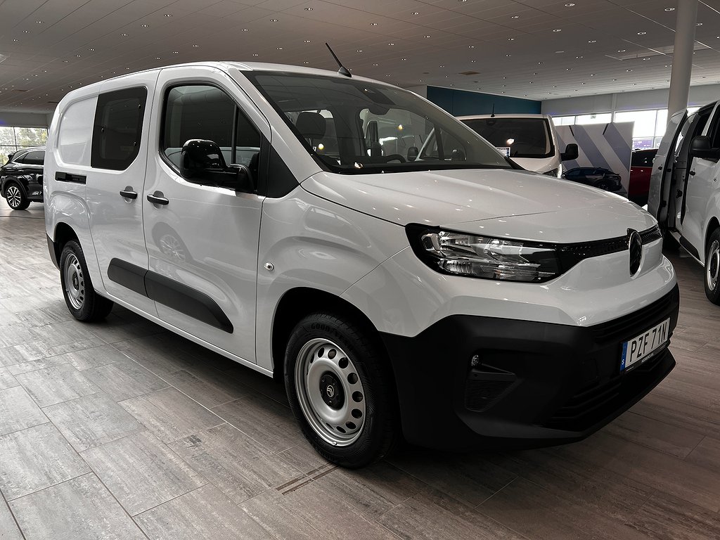 Citroën Berlingo Crew Cab 130  5-SITTS (FLYTTBAR MELLANVÄGG)