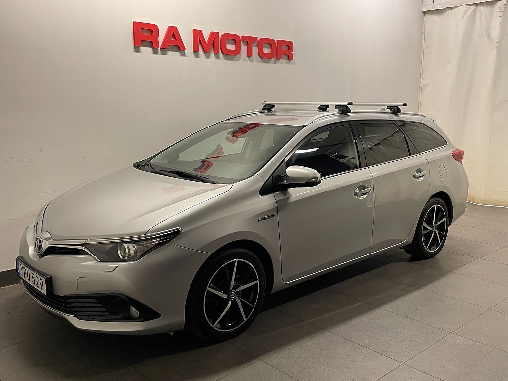 Toyota Auris Touring Sports Hybrid e-CVT Intense Edition 2017