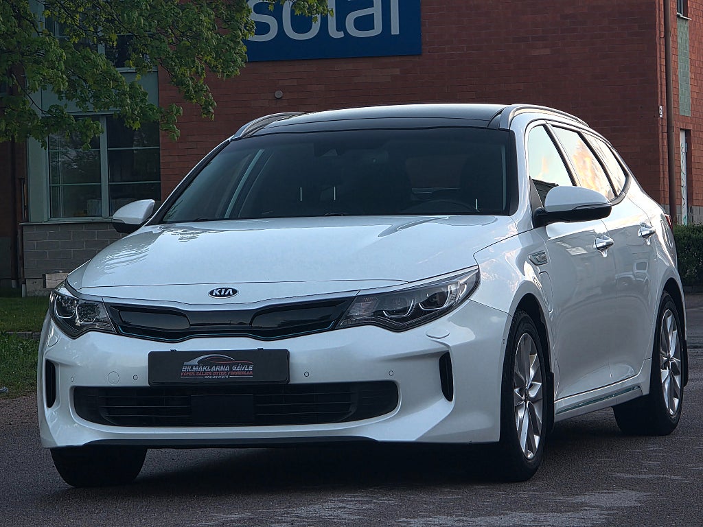 Kia Optima Sport Wagon Plug-in Hybrid Panorama LED GPS DRAGKROK