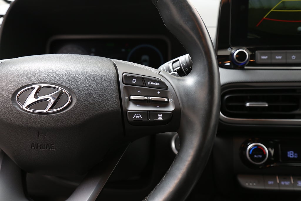 Hyundai Kona Hybrid 1,6 GDI 141hk Essential Aut Navi Extraljus Drag 2021