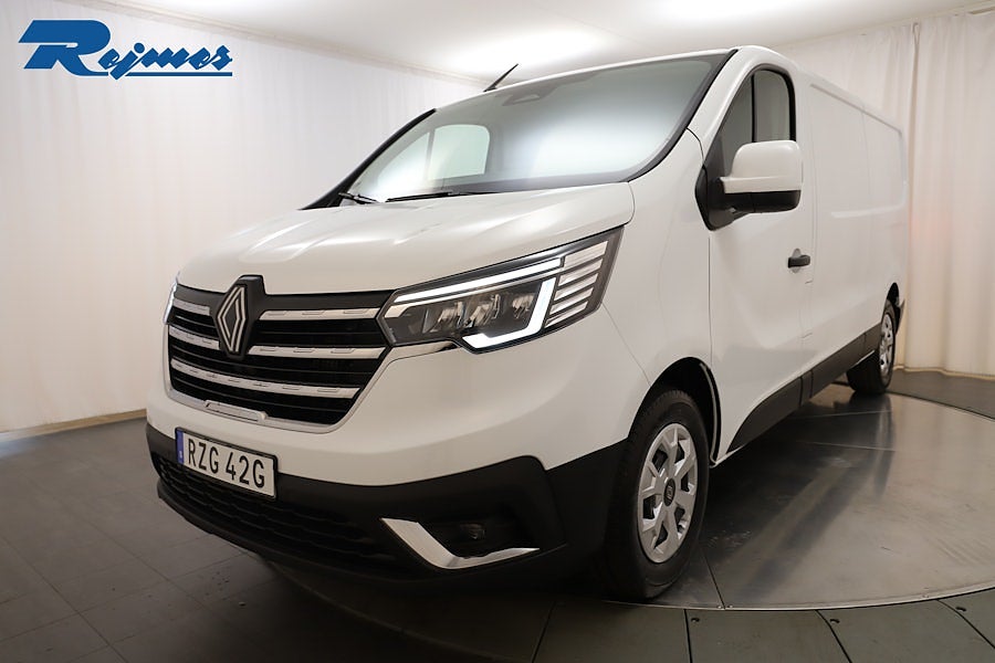 Renault trafic III Skåp PhII Nordic L2H1 150 A (9-växlad) värmare