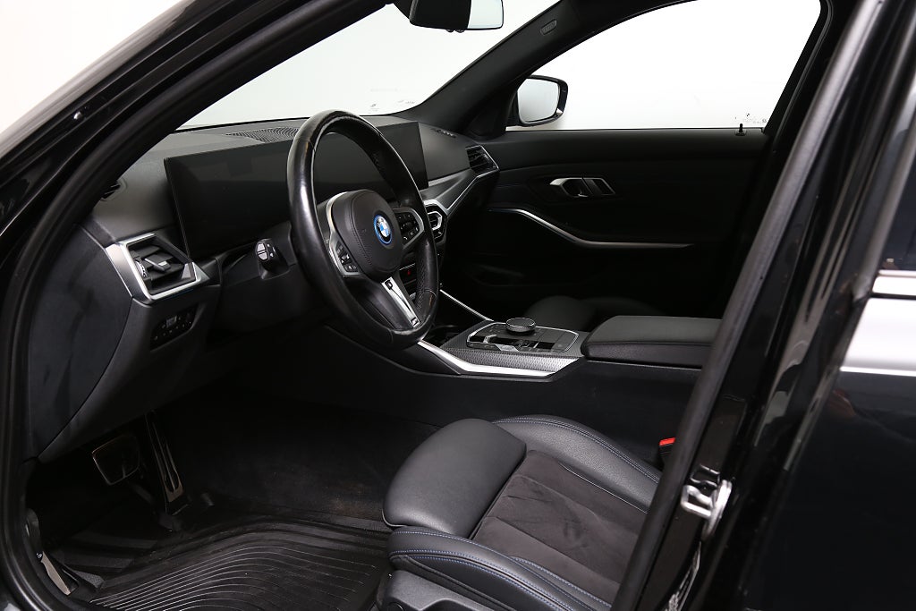 BMW 330e xDrive Touring M-Sport Aut Drag HiFi Aktiv Farth. 2023