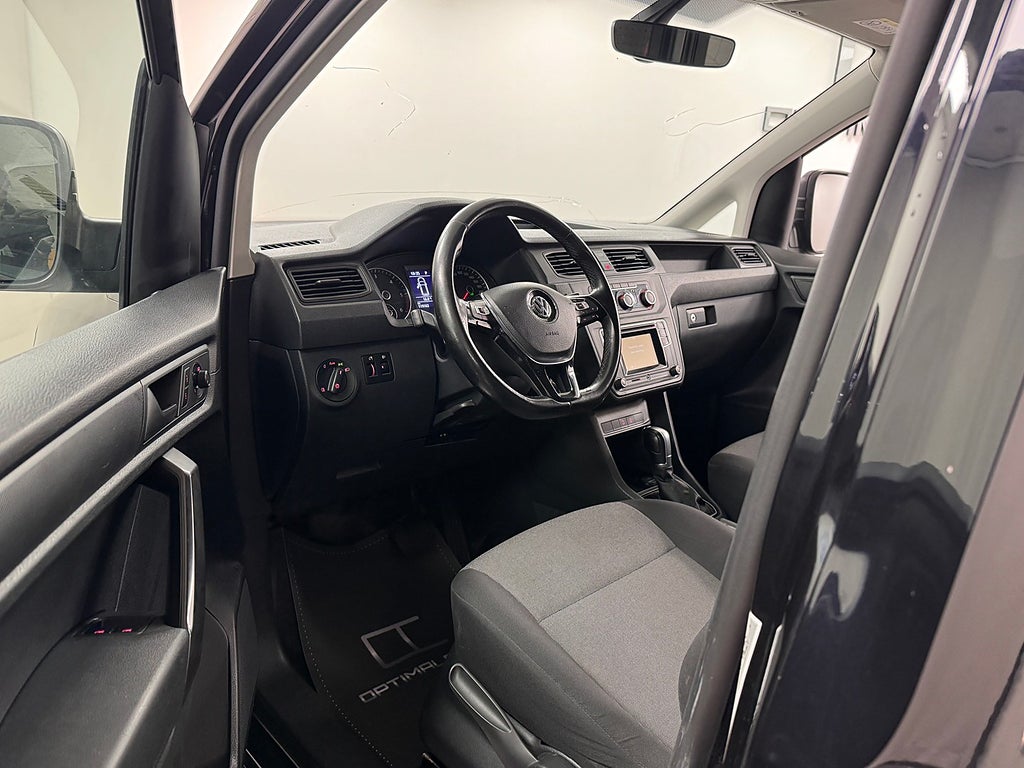 Volkswagen Caddy 2018 - miniatyr 2