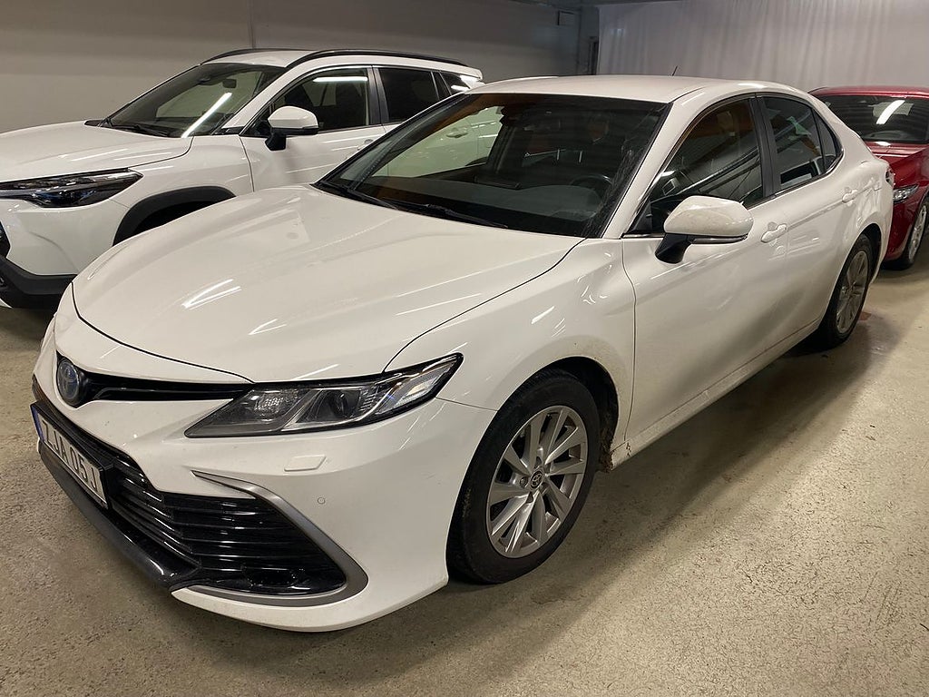 Toyota Camry Hybrid 2,5 Active | Vinterhjul