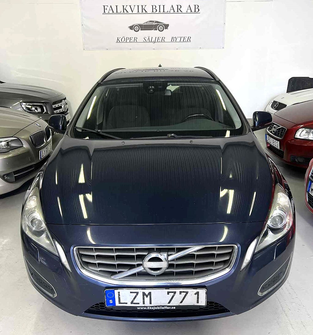 Volvo V60 D3 Momentum Euro 5, Bes, Nyservad, Ny kamrem