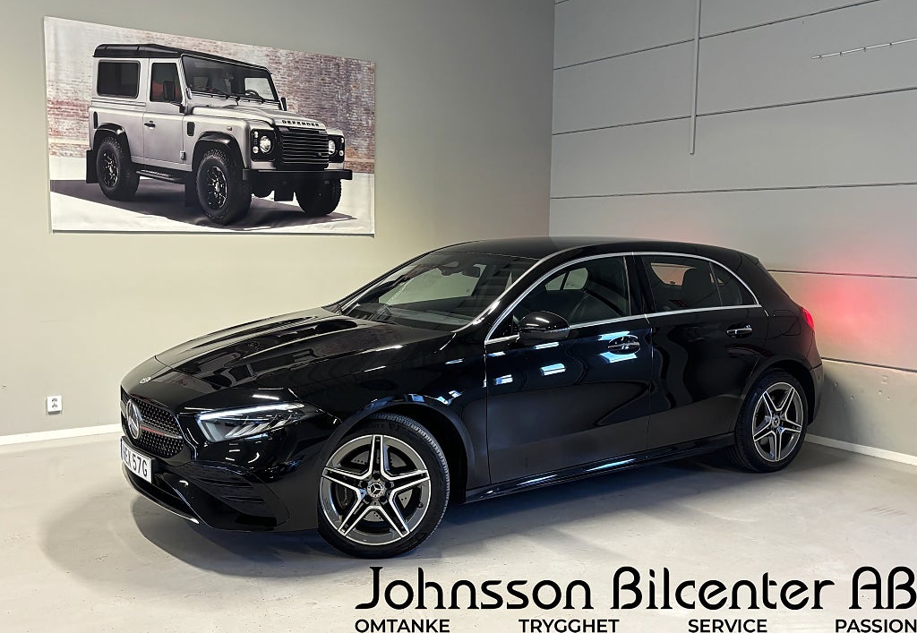 Mercedes-Benz A250 e 250 e 8G-DCT AMG 1 ägare Widescreen Ambient Keyless 