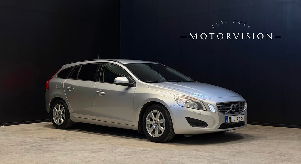 Volvo V60 D2 Kinetic / M-Värm / Drag / ISO / BT