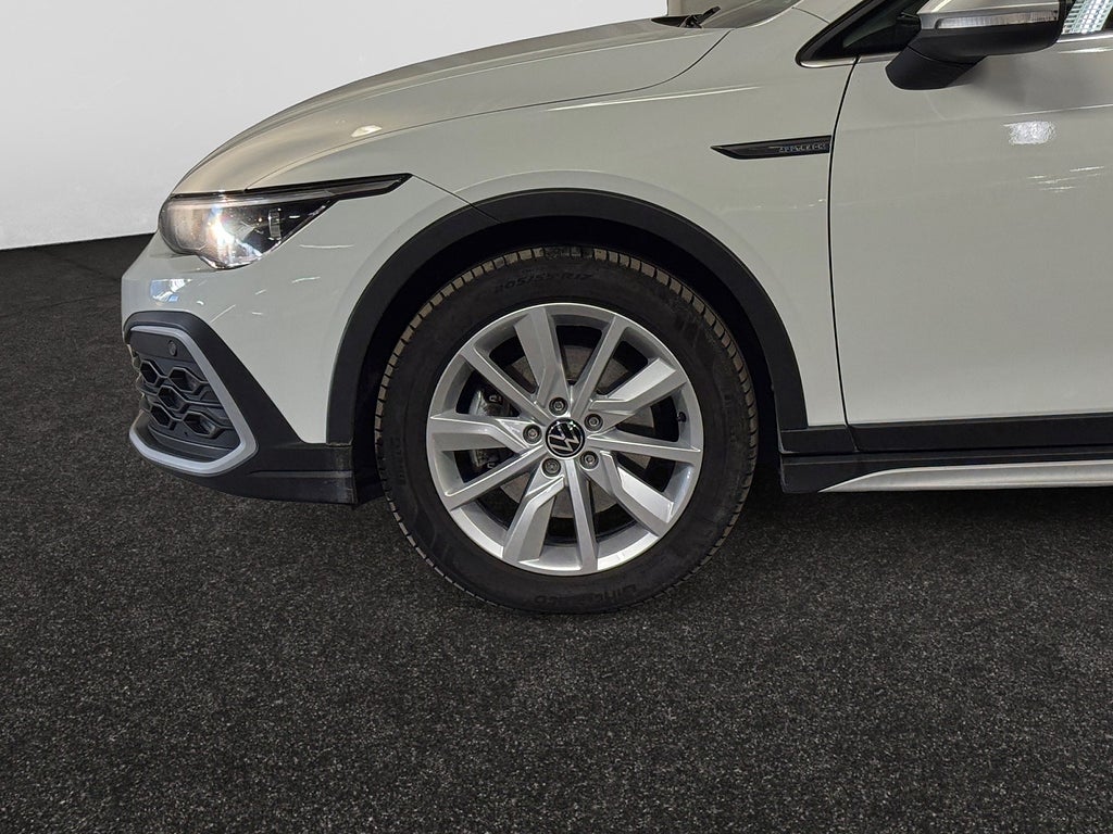 Volkswagen Golf Alltrack 4Motion Alltrack Drag Värmare LED-Ramp Carplay Adaptiv bild 3
