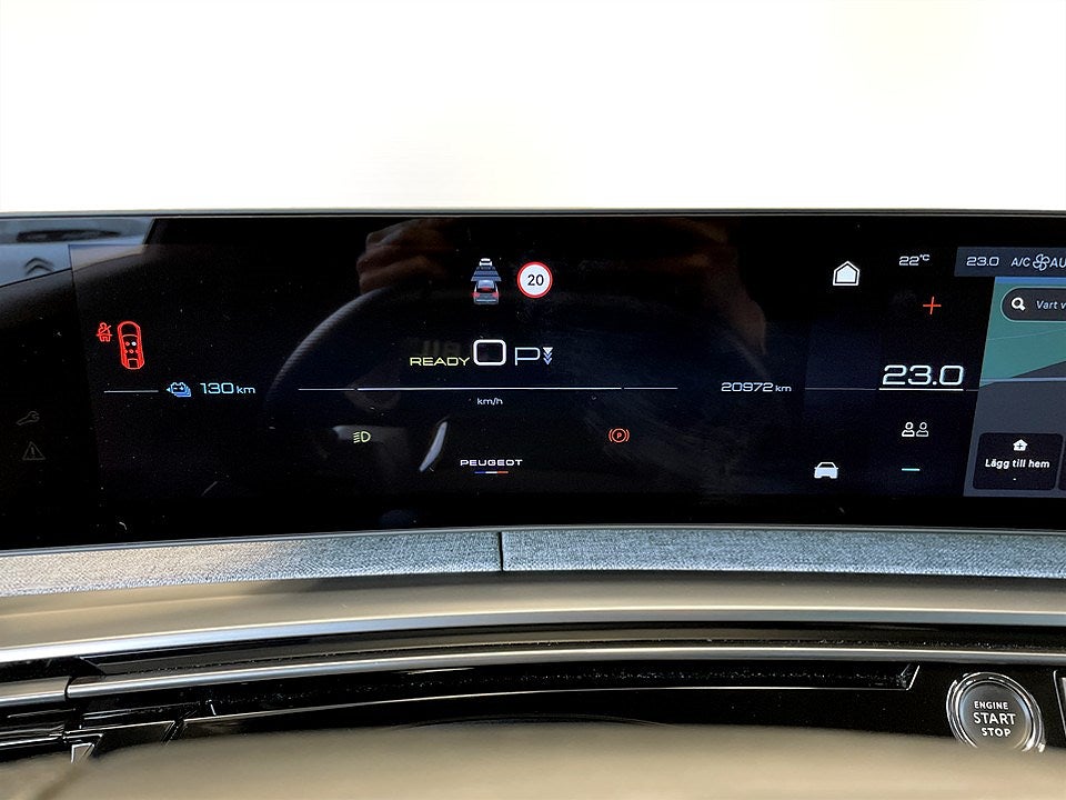 Bild på Peugeot E-3008 GT Ultimate - DEMO