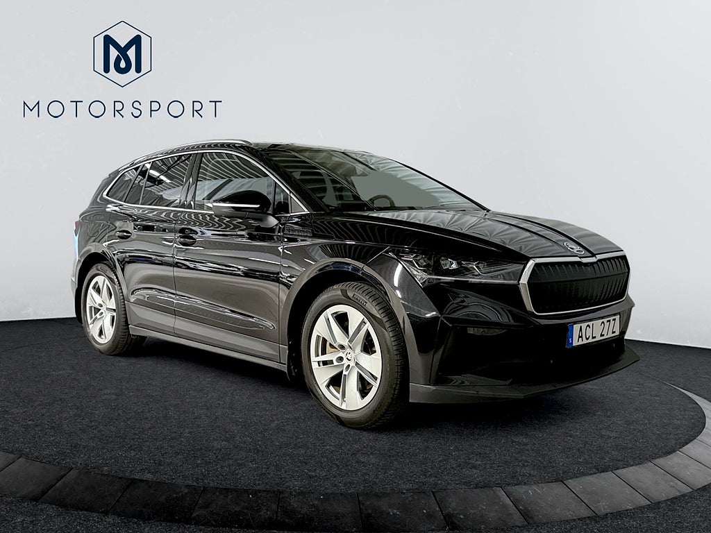 Skoda Enyaq iV 80x Dragkrok Adapativ fart 360° kamera Elstol 4WD bild 9