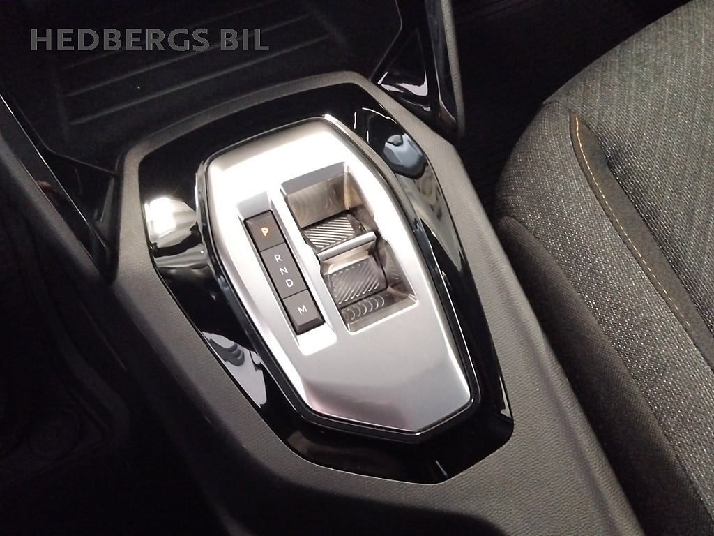 Peugeot 208 HYBRID 100 e-DSC Style thumbnail
