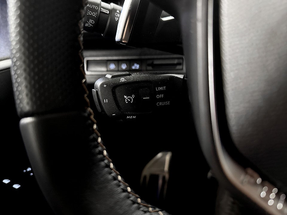 Bild på Peugeot 5008 GT 1.2 PT 130hk Aut 7-SITS B-KAMERA NAV