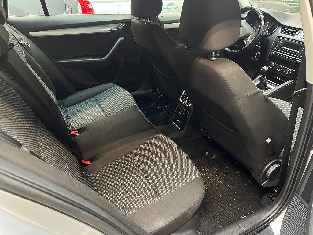 Škoda Octavia Combi 1.2 TSI Manual, 105hp, 2014