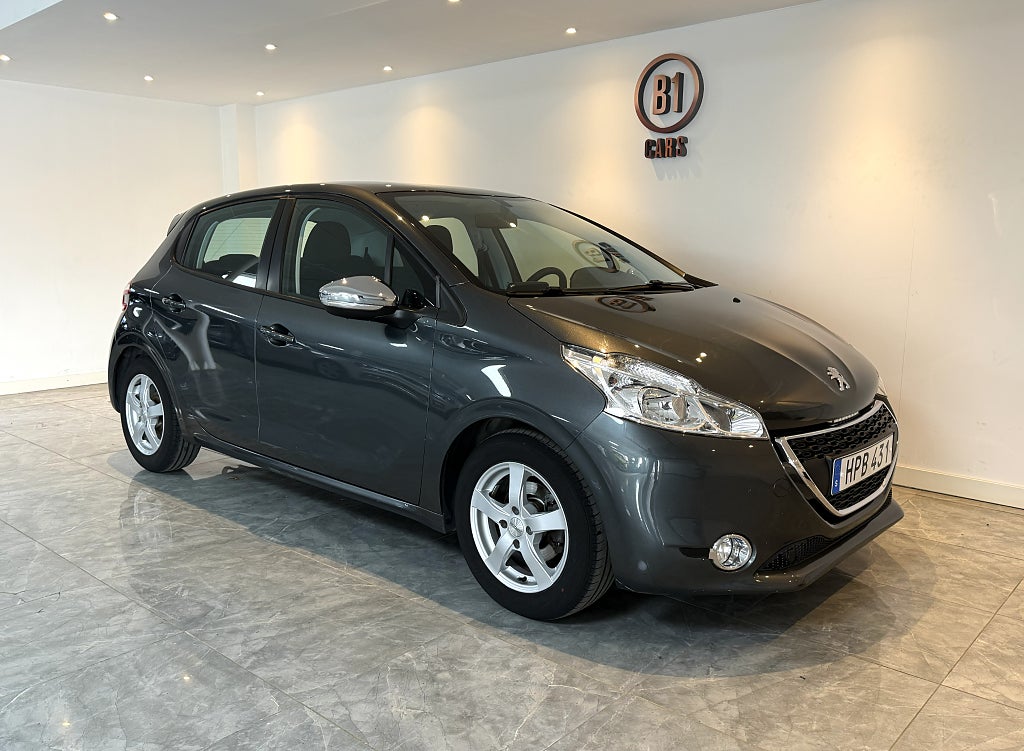 Peugeot 208 1.2 VTI EGS 82hk AUTOMAT LÅGMIL NYBES NYSERVAD DRAGKROK