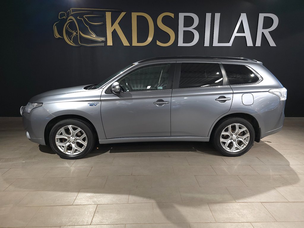 Mitsubishi Outlander 2.0 Hybrid PHEV 4WD Automat 203hk| Drag