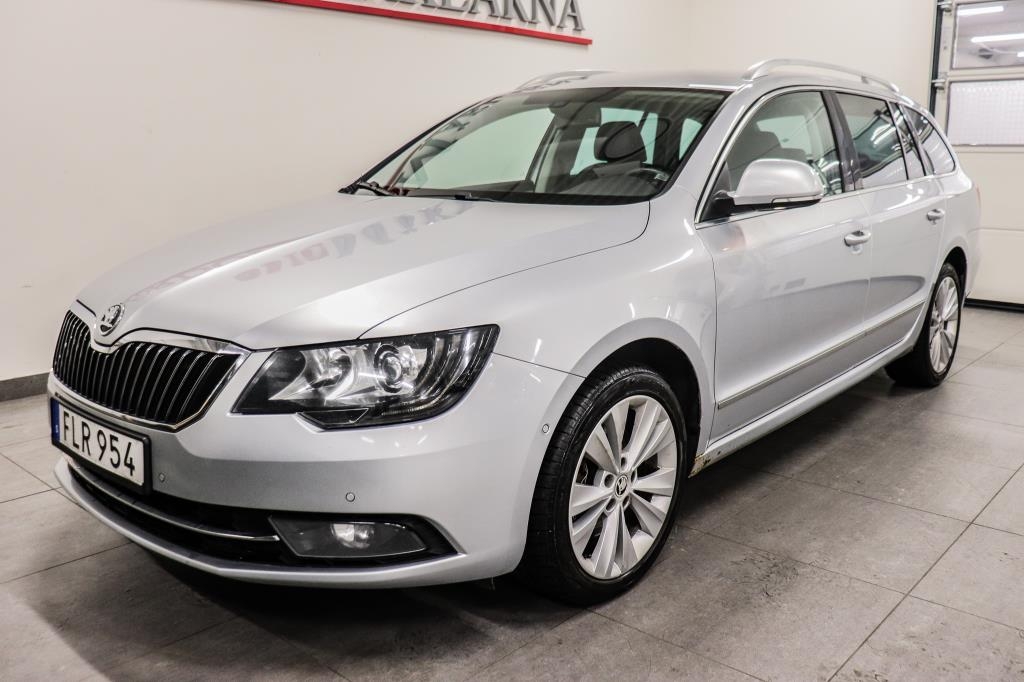 Skoda Superb 2015, bild 3/57