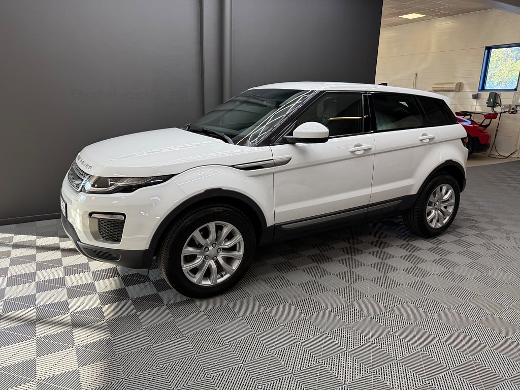 Land Rover Range Rover Evoque 2.0 TD4 AWD SE / Värmare / Nyservad