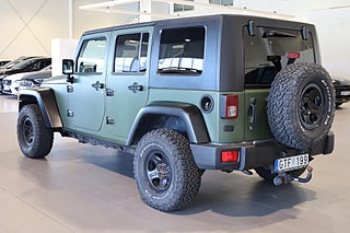 SUV Jeep Wrangler 7 av 15