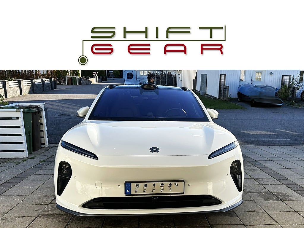 NIO ET5