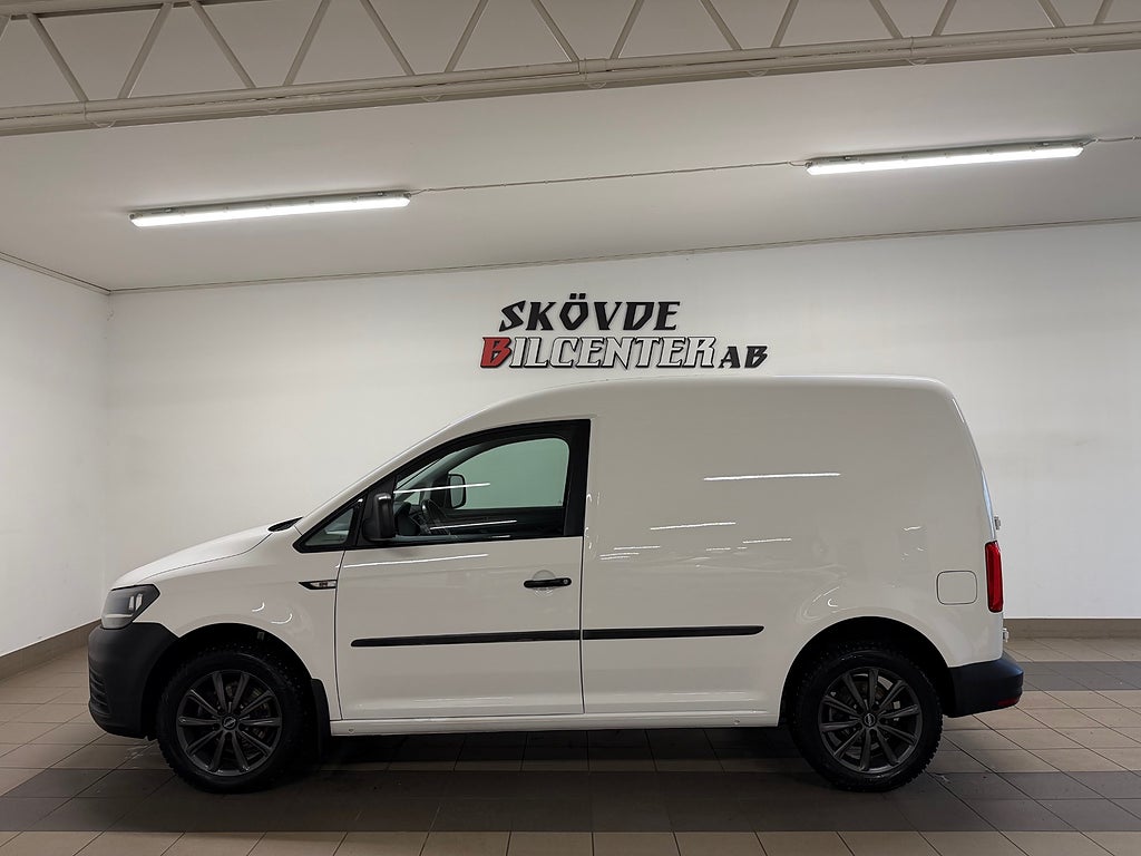 Volkswagen Caddy 2.0 TDI Nyservad/Dragkrok/Värmare/Farthållare/EURO 6