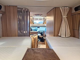 Husbil-halvintegrerad Knaus Sun TI Platinum Selection 12 av 21