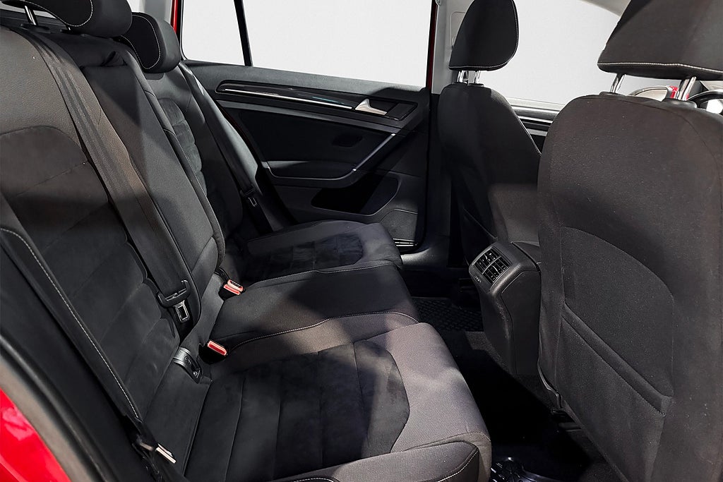 Volkswagen Golf Sportscombi 1.4 TSI 140hk GT |Drag|Värmare|Pluspaket| 2015