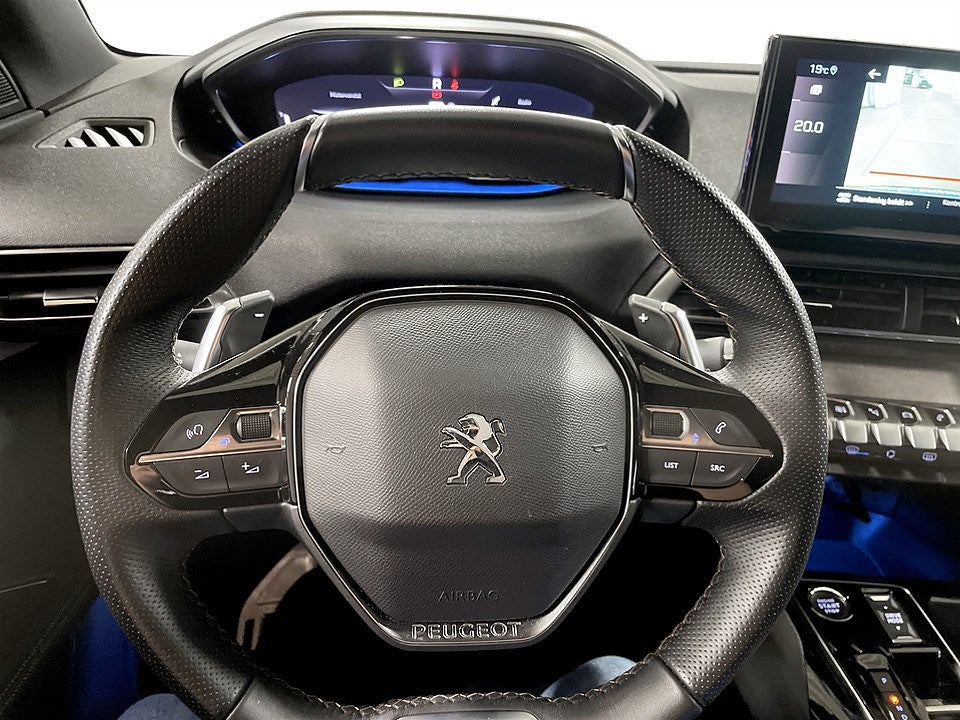 Bild på Peugeot 3008 GT Black Pack 1.2 PT 130hk Aut - B-KAMERA, CARPLAY