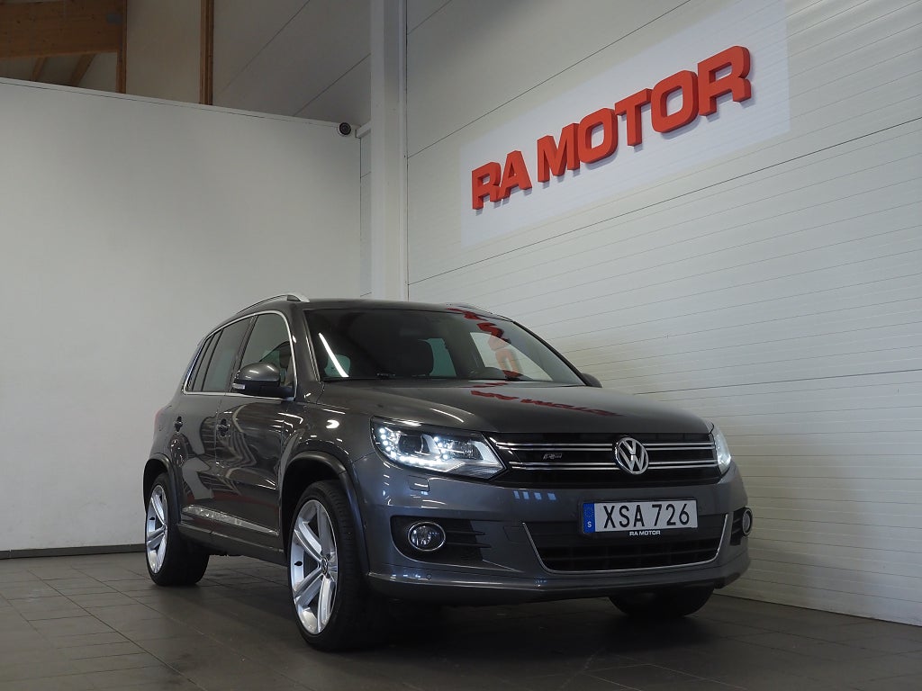 Volkswagen Tiguan TDI 177hk  4M R-Line | Pano | D-värm | Drag | Kamera | 2015