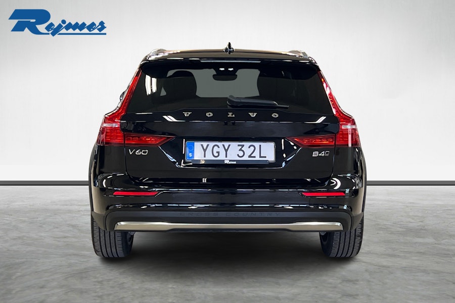 Volvo V60 Cross Country 2023, kuva 4/55