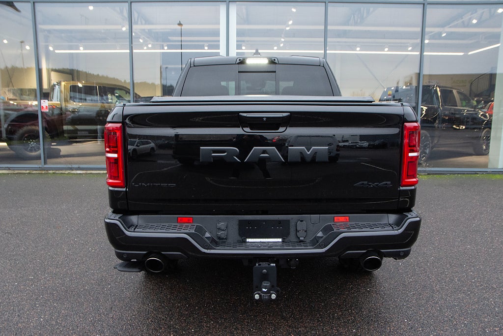 Dodge RAM 1500 Limited Rambox Night 548 hk / Ebony Red Interiör