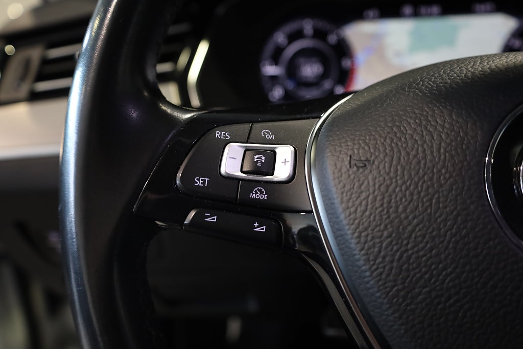 Volkswagen Passat Alltrack 2.0 TDI 240HK 4M Alltrack Cockpit Drag Navi Kamera