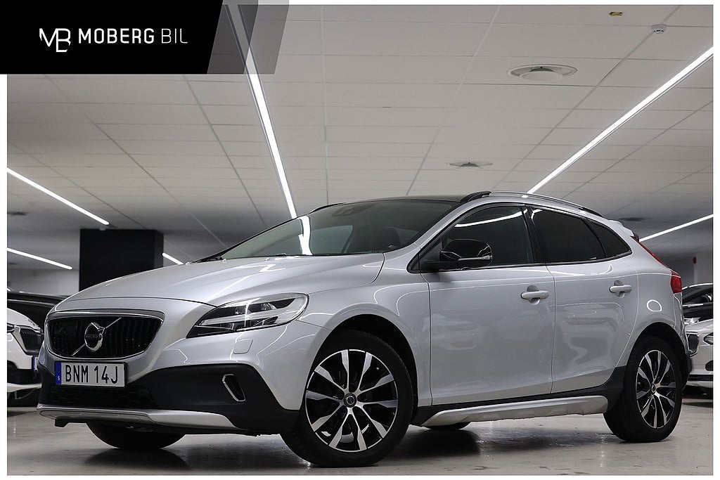Volvo V40 Cross Country D3 150hk Momentum PRO Edt. Pano B-kamera