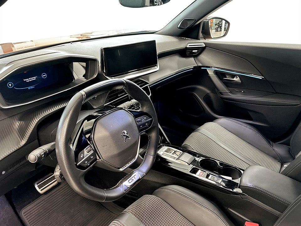 Bild på Peugeot e-2008 GT 50kWh 136hk Aut B-KAMERA NAVI