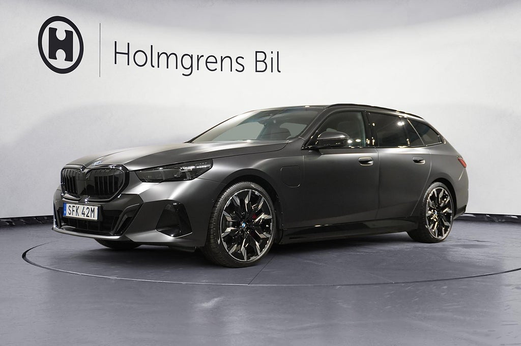 BMW 530e xDrive Touring 0,95% M Sport Pro Business Drag DA Pro B W |