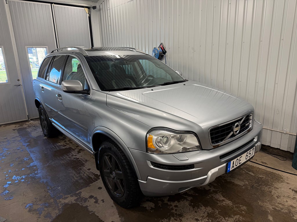 Volvo XC90 7-seater D5 AWD Geartronic R-Design Euro 5