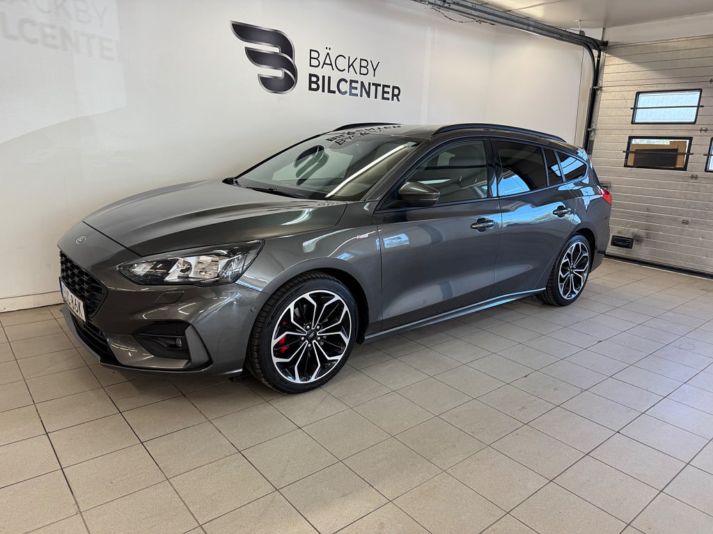Ford Focus Kombi  ST-Line 1.0 EcoBoost SelectShift /Kamera/Navi 