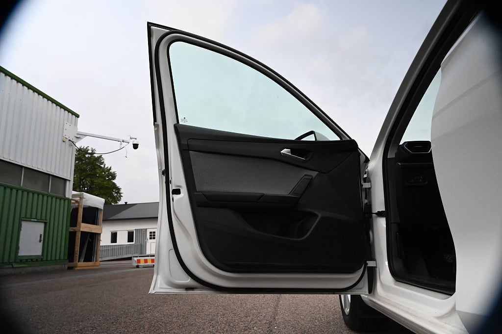 Seat Leon 1.0 TSI Style Pluspaket / 12 MÅNADERS GARANTI