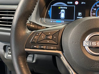 Halvkombi Nissan Leaf 12 av 21