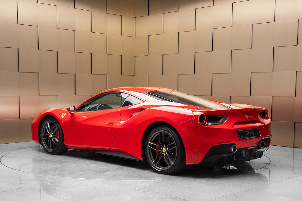 Ferrari 488 GTB GTB 3.9 V8 F1 DCT / Kolfiberstolar / Sportavgassystem
