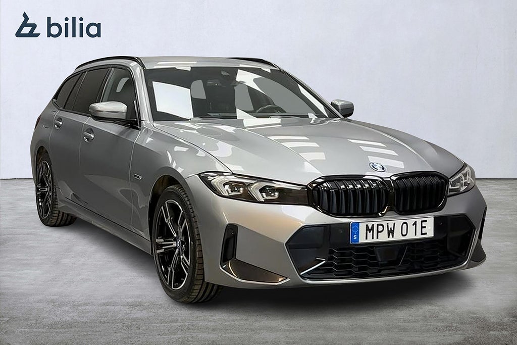 BMW 330e xDrive Touring/M-Sport/Kamera/Adaptiv Farthållare/Drag